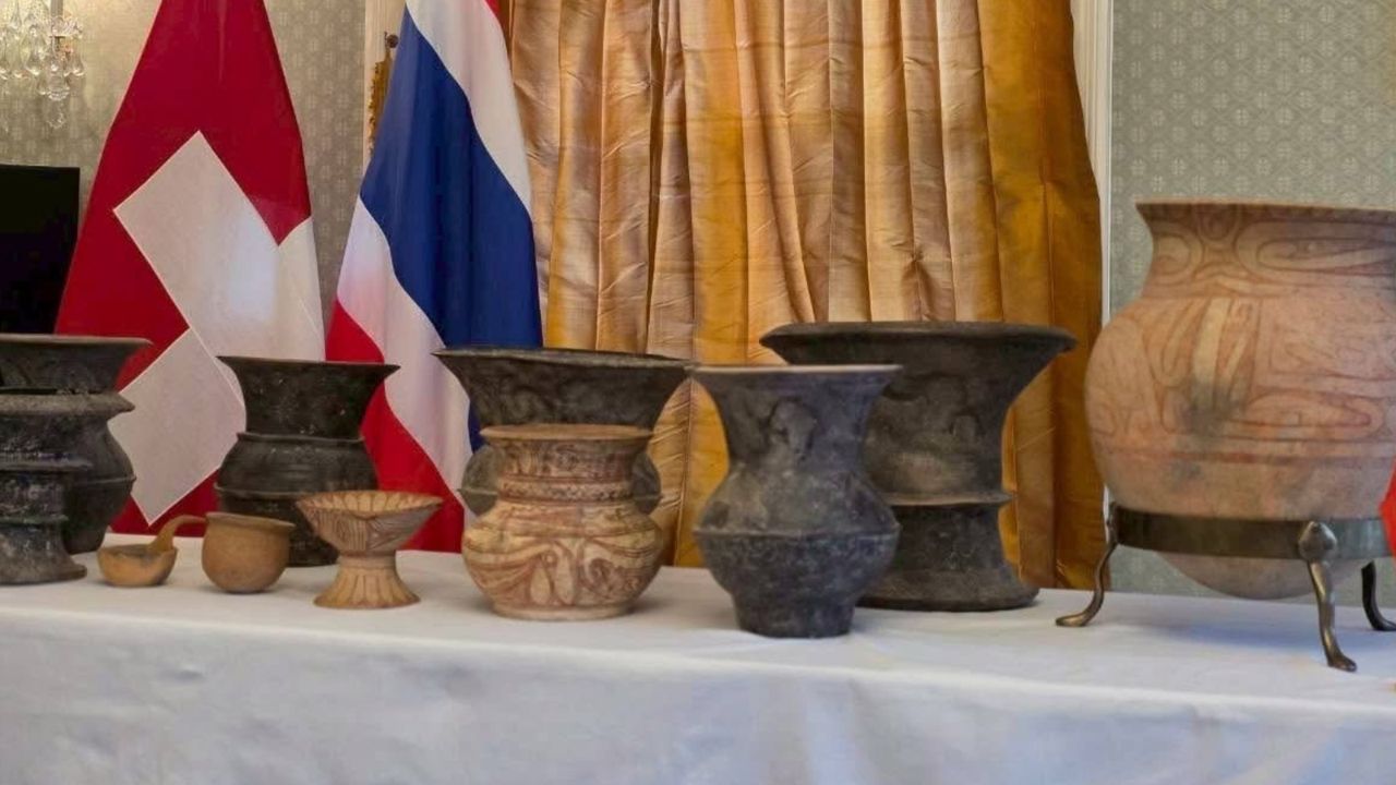 ไทย-สวิสจัดพิธี มอบโบราณวัตถุ 11 ชิ้น คืนสู่ประเทศไทยอย่างเป็นทางการ