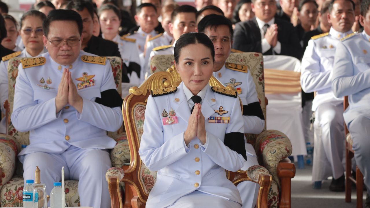 พระราชทานน้ำหลวงอาบศพ 'ผอ.ศศิพัชร' ด้าน 'นฤมล' ย้ำ ศธ. สูญเสียครั้งใหญ่
