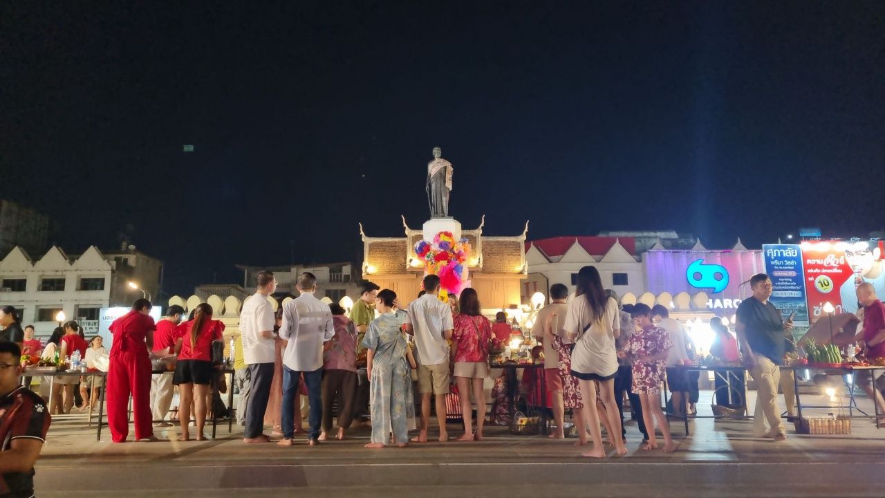 วันไหว้ 'ตรุษจีน 2569' โคราชคึกคัก ชาวไทยเชื้อสายจีนแห่ขอพรย่าโม - ศาลเจ้าพ่อไฟ