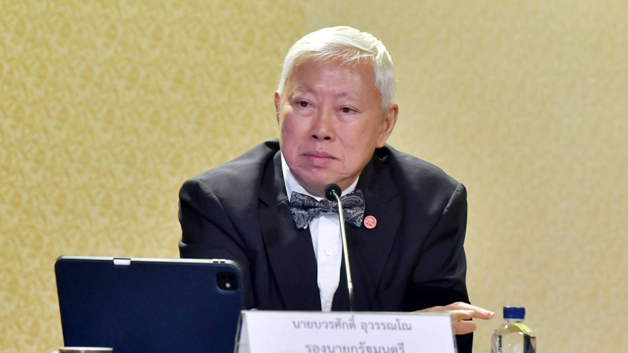 'บวรศักดิ์' โยนถาม 'อนุทิน' ให้นั่งรองนายกฯ อีกสมัย วันนี้ 7 รมต. ลาประชุม ครม.