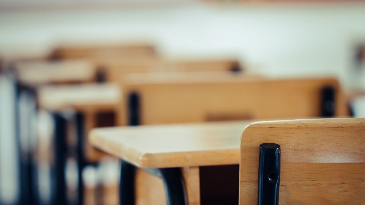 เปิดรายชื่อโรงเรียนใน 'อ.ลาดหลุมแก้ว' สั่งปิดเรียนฉุกเฉิน หลังเกิดเหตุชายคลั่ง