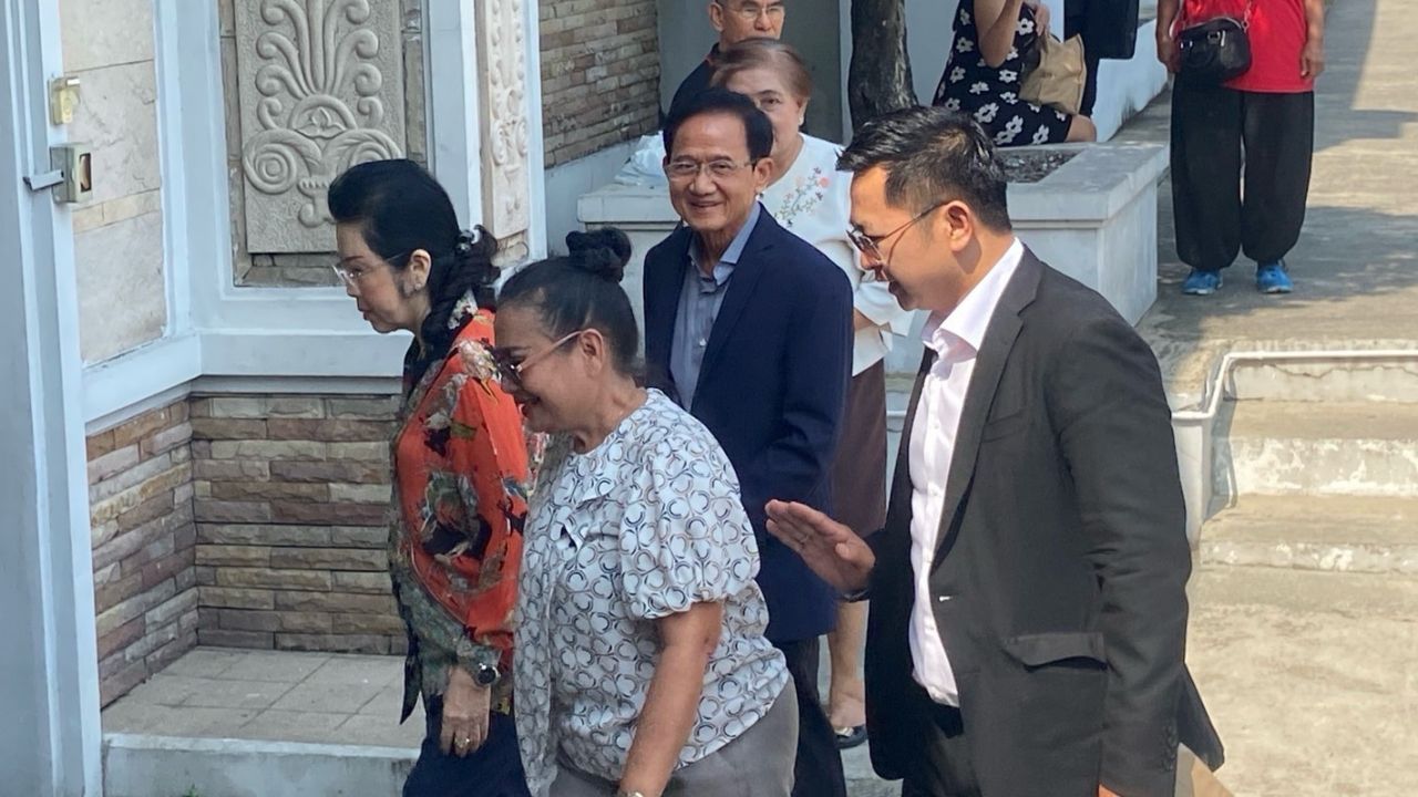 'สมชาย' เยี่ยม 'ทักษิณ' แจงปม 'ยศชนัน' ลูกชาย ไม่นั่ง รมต. ในรัฐบาลภูมิใจไทย