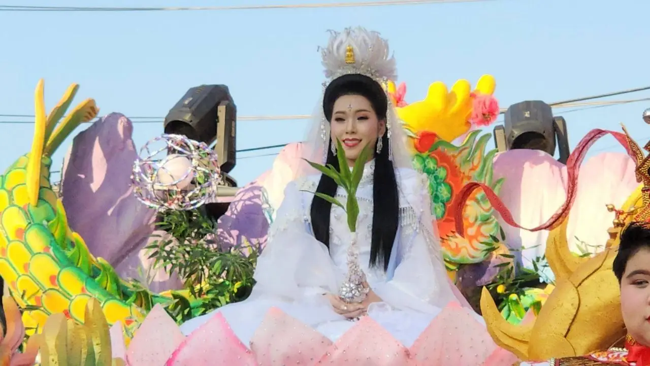 ตรุษจีนนครสวรรค์ ขบวนแห่ 'ชิวสี่' สืบสานประเพณีแห่เจ้าพ่อ-เจ้าแม่ปากน้ำโพ