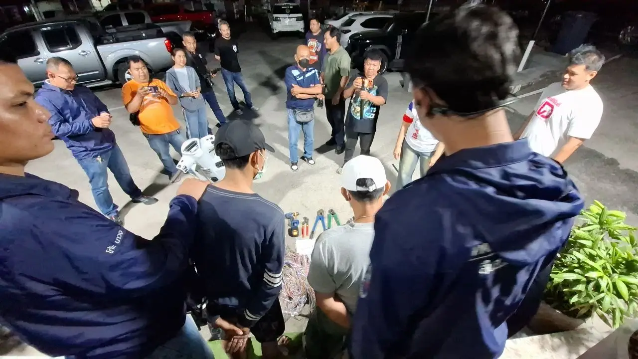 รวบแก๊งลักตัดสายสื่อสารที่ปทุมฯ ปัดยิงใส่ รปภ. อ้างโยนประทัด เปิดทางหนี