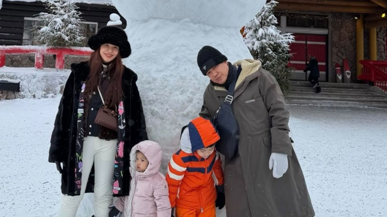 'ธรรมนัส' ยังชิล พา 'จุ๊บจิ๊บ-ลูก' เล่นหิมะที่ฟินแลนด์ ท่ามกลางข่าวตั้งรัฐบาลไร้กล้าธรรม