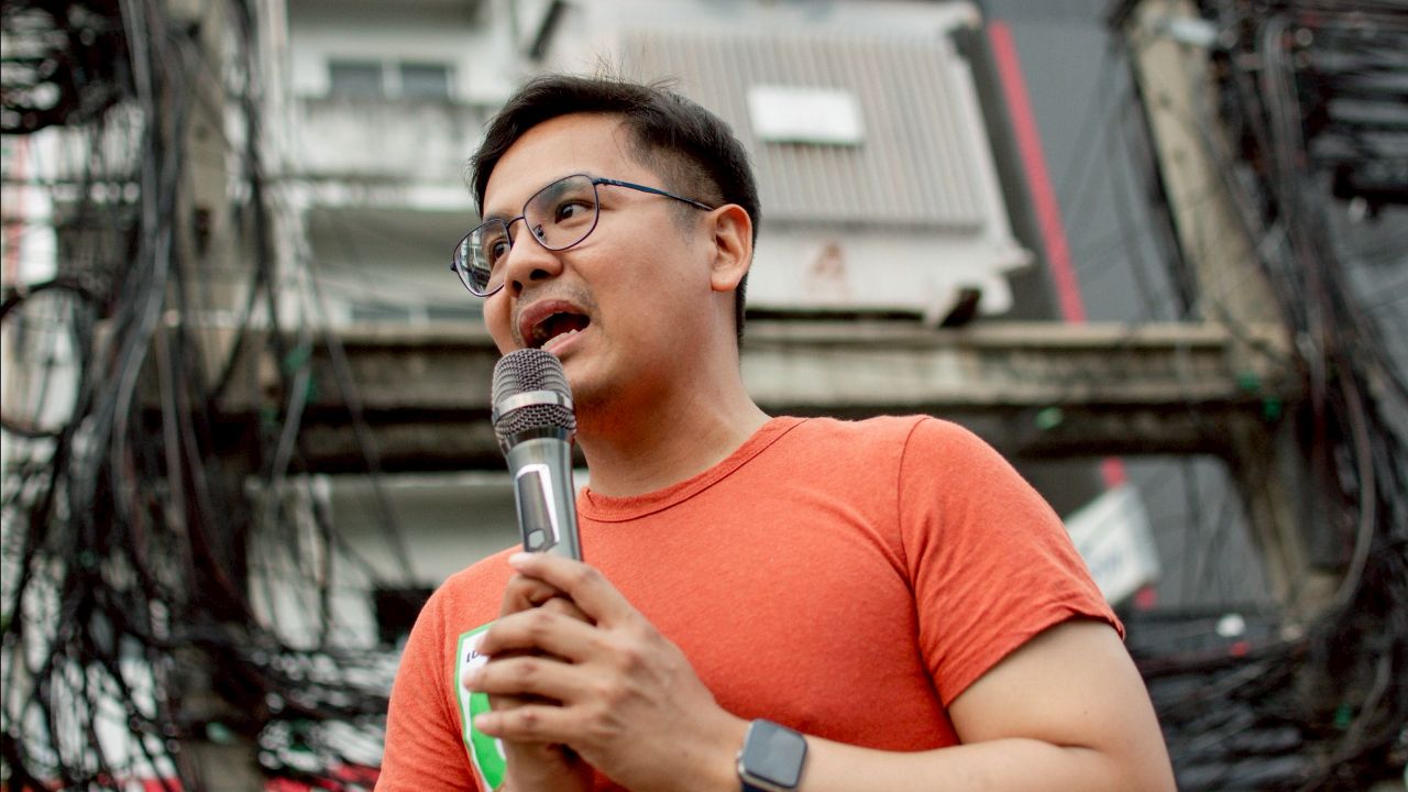 'เอกราช' ขออภัยใช้คำแรง ค้านตั้ง คกก.เสมอภาคพรรคประชาชน ยันจุดยืนทนาย ไม่ตัดสินคนผิดก่อนศาลสั่ง