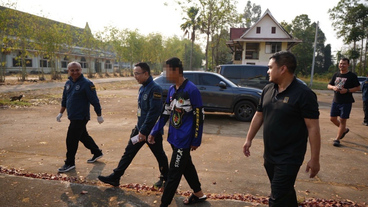 ตำรวจไซเบอร์บุกรวบเด็กวัดชื่อดังเมืองพิจิตร อนาจารเด็ก 10 ขวบอัดคลิปส่งโซเชียล