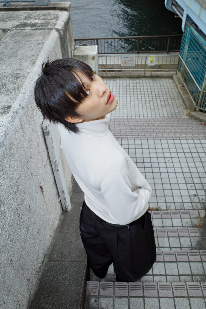 'the ge' เล่าเรื่องความรักของคนไม่ถนัดพูดผ่านซิงเกิลใหม่ 'ง่ายไป (Love is Verb)'