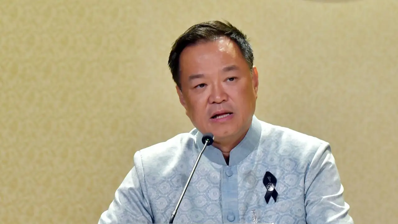'อนุทิน' สั่งเตรียมอากาศยานไปรับคนไทยในอิหร่าน ให้ทุกหน่วยเตรียมพร้อมตลอด 24 ชั่วโมง