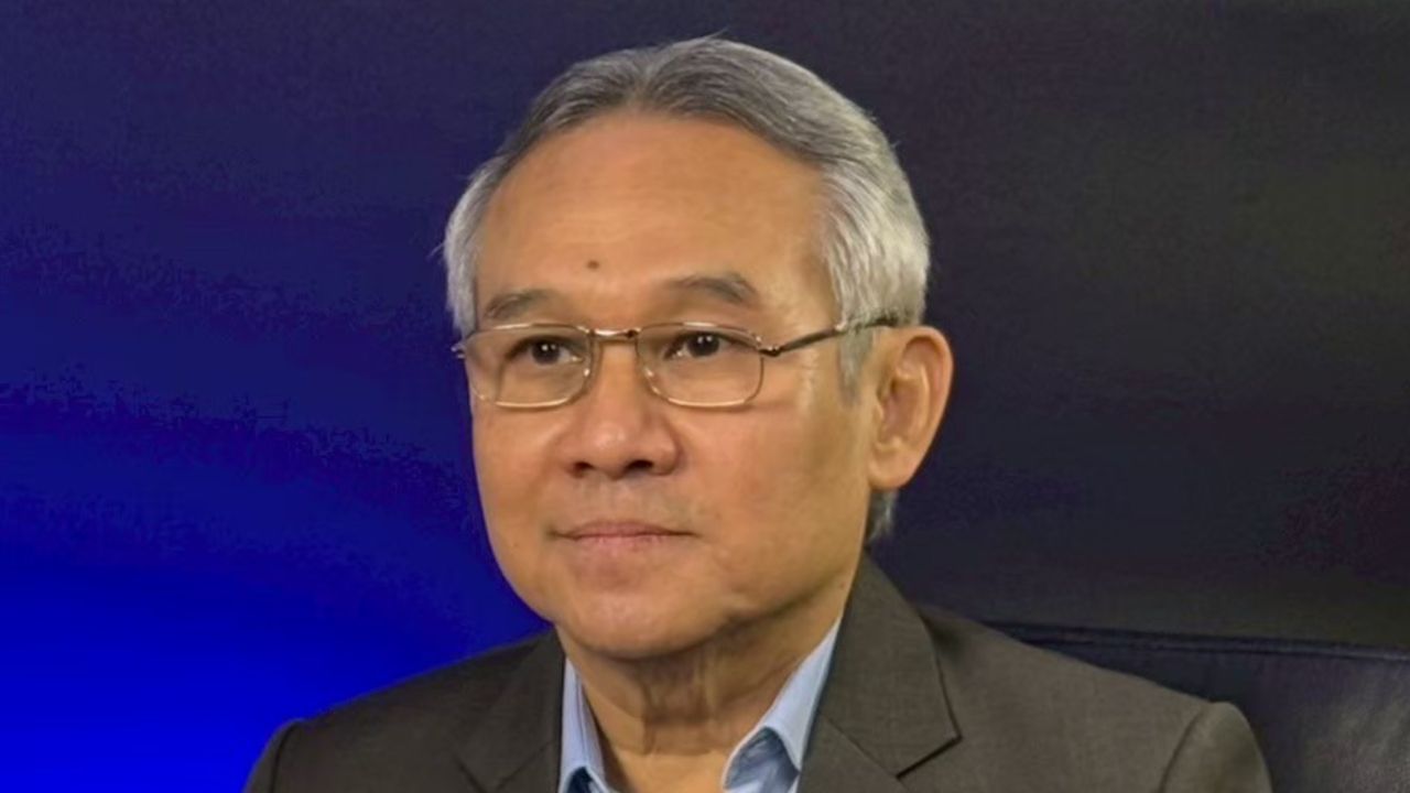 'สุรเดช' จี้ รัฐบาลวางยุทธศาสตร์อย่างระมัดระวัง ไม่เอนเอียงฝ่ายใด