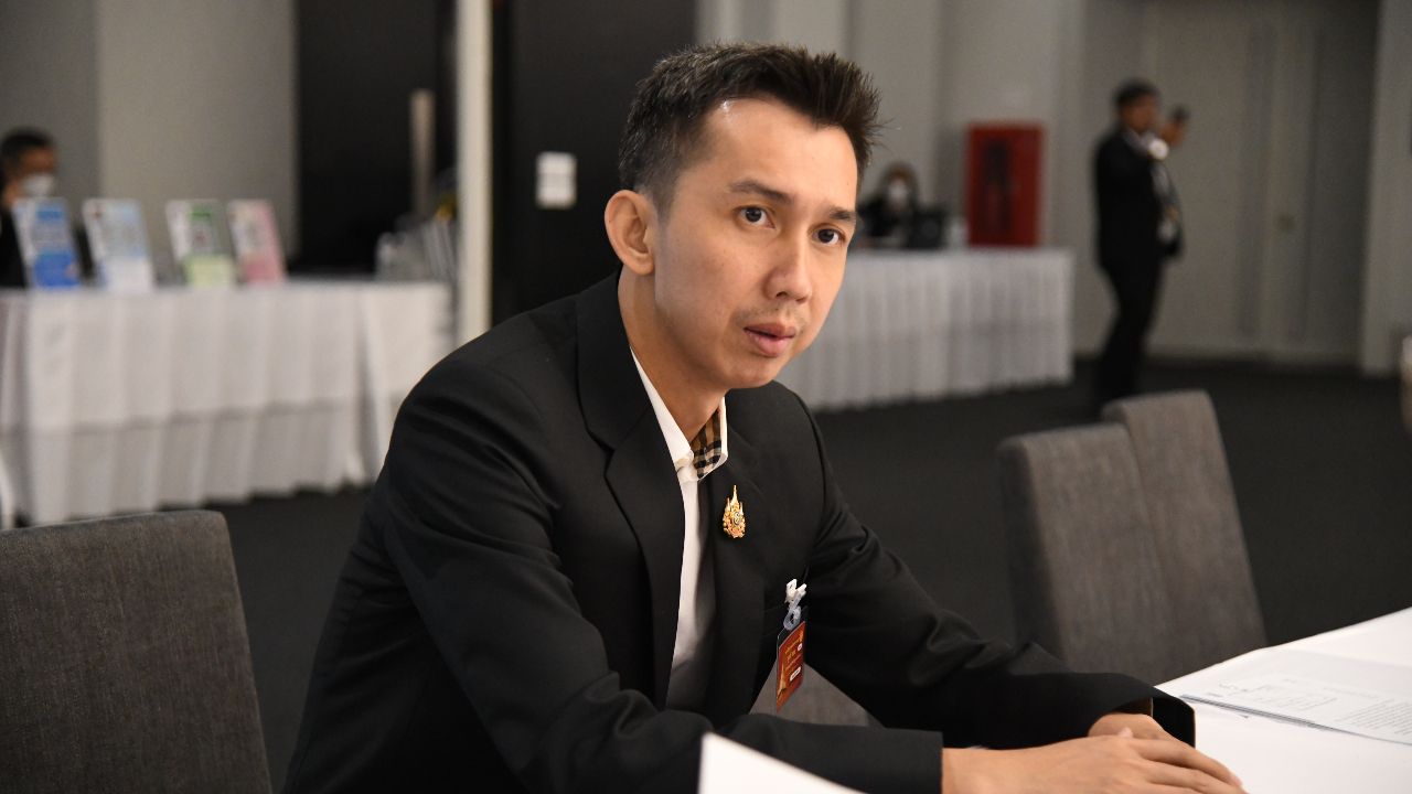 'ชนนพัฒฐ์' ยัน ยังอยู่สงขลา ตอนนี้ยังไม่พร้อมให้สัมภาษณ์ หลังถูกออกหมายเรียก