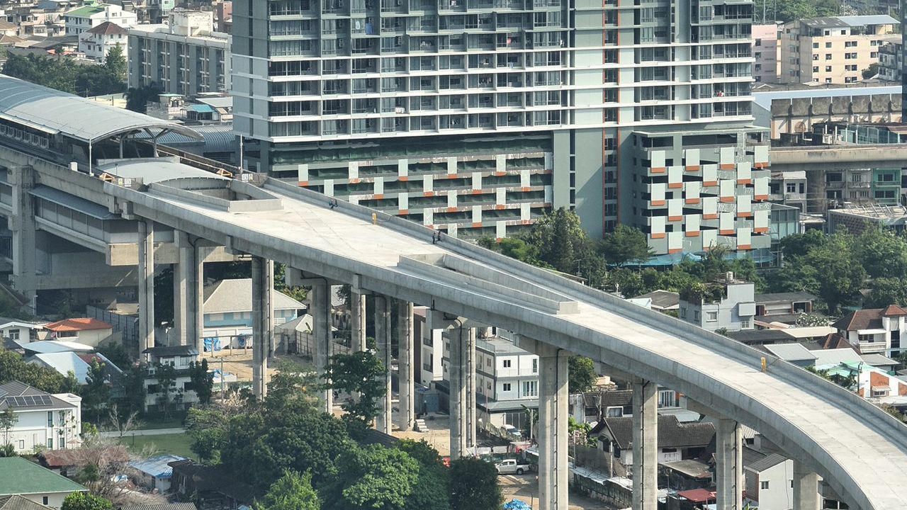 คนกรุงฯเตรียมเฮ รถไฟฟ้าสายสีม่วงใต้-ส้มตะวันตก คืบหน้าตามเป้า คาดเปิดใช้บริการ 2573