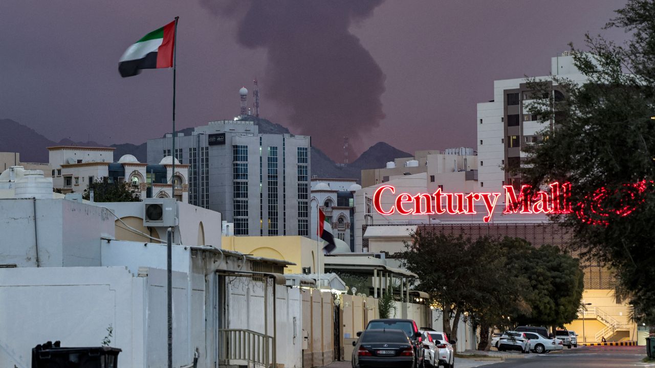 อิหร่านเตือนชาว UAE รอบใหม่ 'อยู่ให้ห่างจากท่าเรือหลัก'