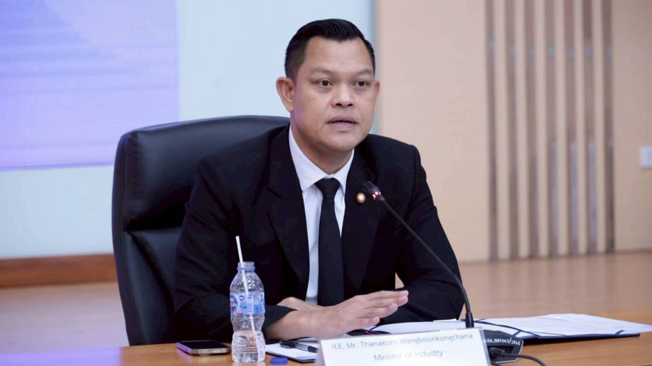 'ธนกร' สั่งเร่งช่วยผู้ประกอบการ 3 ด้านสำคัญ รับมือวิกฤตตะวันออกกลาง