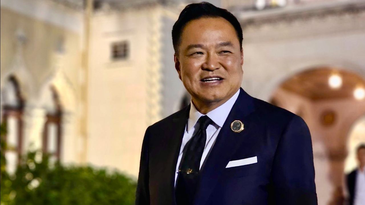 'อนุทิน' เข้าทำเนียบ เคลียร์งาน ขออย่ากังวล อย่าเพิ่งว่าใคร วอนทุกฝ่ายช่วยกัน