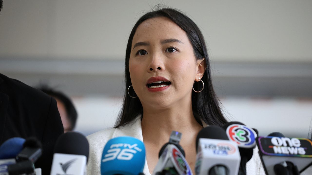 'สส.ไอซ์' ซัด ประธานสภา สั่งปิดประชุมหนีญัตติด่วน เรื่อง 'วิกฤตน้ำมัน'