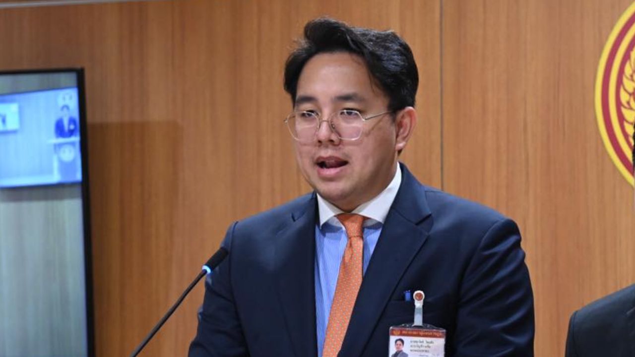 'ศุภโชติ' จี้เปิดข้อมูลน้ำมันทั้งระบบ เหน็บรัฐบาลพูดกลับไปกลับมา กำลังปกป้องใครหรือไม่