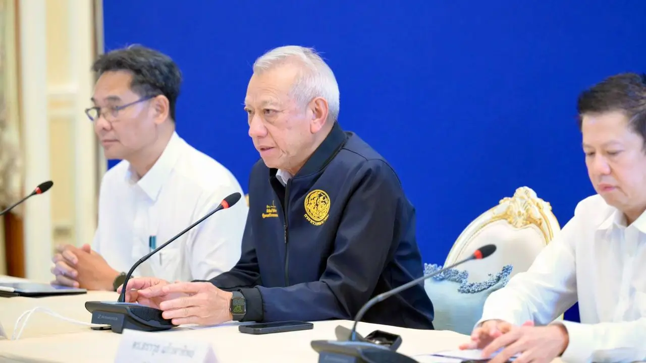 'พิพัฒน์' ยัน รัฐบาลแก้วิกฤตน้ำมันทุกทาง ซัดที่สภาฯ อย่าสักแต่วิจารณ์