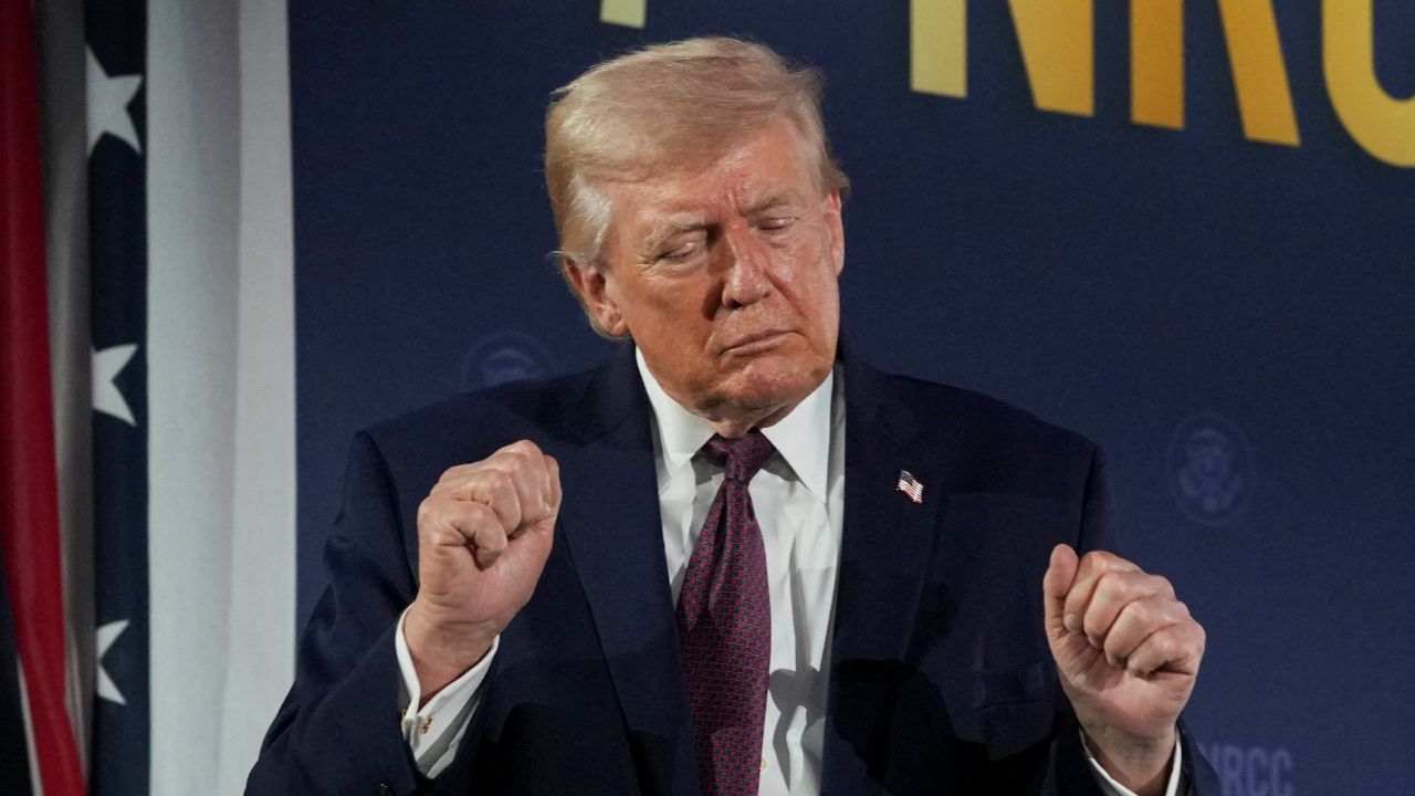 ทรัมป์เผยแล้ว 'ของขวัญ' จากอิหร่าน ให้เรือน้ำมัน 10 ลำผ่านฮอร์มุซ