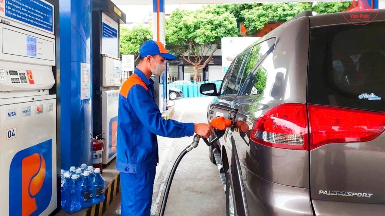 เวียดนามสั่งหั่นภาษีสิ่งแวดล้อมเหลือ 'ศูนย์' ดึงราคาเบนซินร่วงกว่า 25%