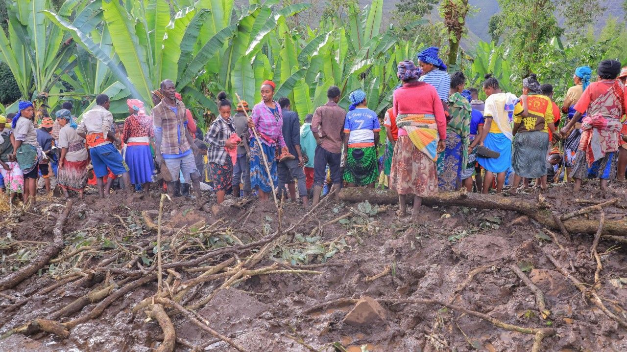 ฝนตกหนักดินถล่มแถบแอฟริกาตะวันออก แทนซาเนียดับแล้วอย่างน้อย 20 ศพ เสี่ยงเพิ่มอีก