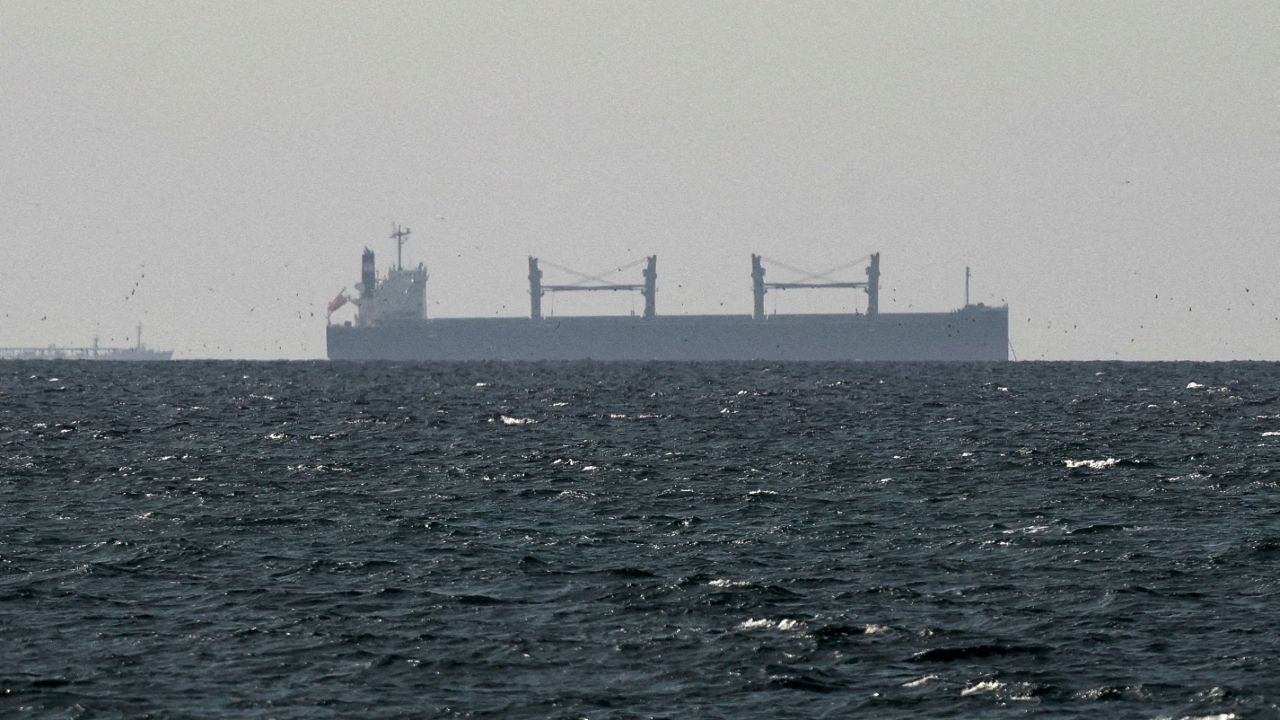 อิหร่านสั่งระงับ ห้ามเรือผ่านช่องแคบฮอร์มุซ หลังอิสราเอลถล่มเลบานอน