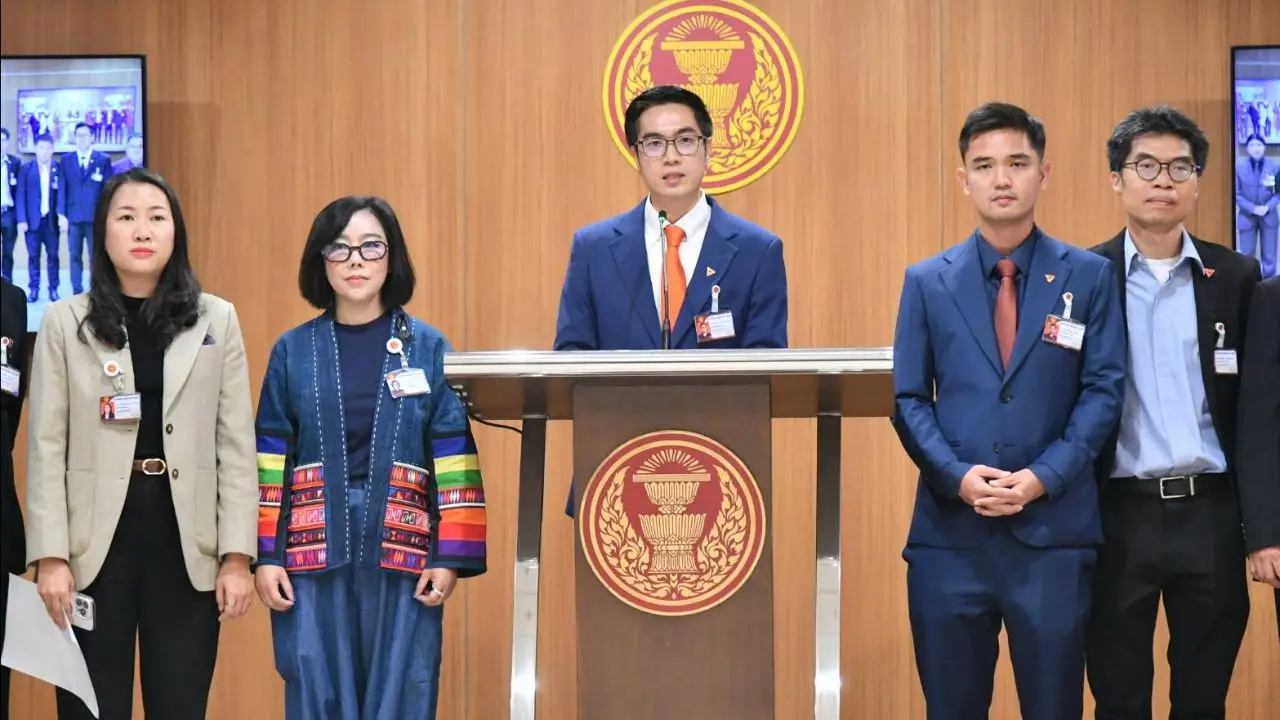 ปชน.จี้รัฐบาลแก้วิกฤตฝุ่นภาคเหนือ หลังพุ่งทะลุ 200 สูงสุดในประเทศ