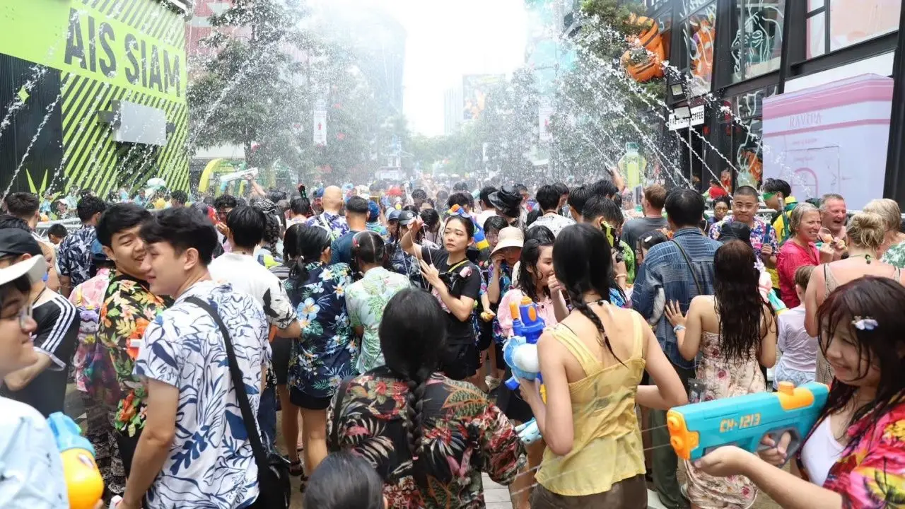 สำนักงานจัดการทรัพย์สินจุฬาฯ ผนึก MuvMi บริการรับ-ส่งฟรีเล่นสงกรานต์ 2569