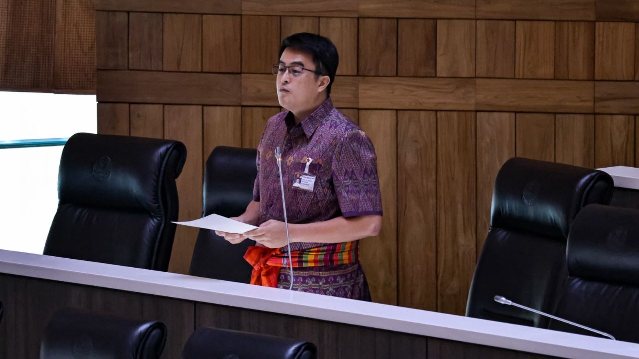 'ชัชวาล' ใช้โควตาฝ่ายค้าน ติงนโยบายเกษตรรัฐบาล แนะอย่าสร้างแต่นโยบายสวยหรู