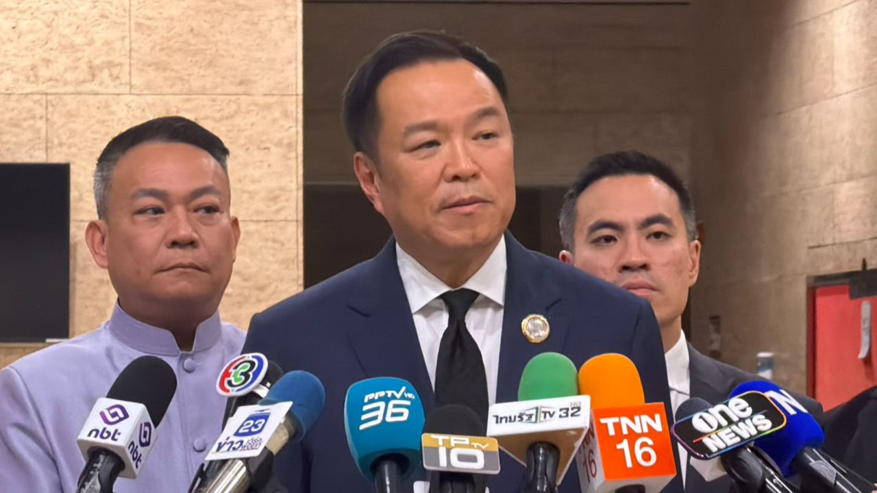 'อนุทิน' ชี้ แก้รธน. ไม่ใช่นโยบายแต่คือคำสั่งประชาชน ลดราคาน้ำมันไม่ใช่ของขวัญสงกรานต์