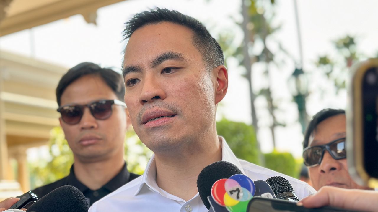 'เอกนัฏ' ยันสงกรานต์มีน้ำมันเพียงพอ ชี้ไม่จำเป็นออก พ.ร.ก.กู้ หากกองทุนน้ำมันบริหารสภาพคล่องได้