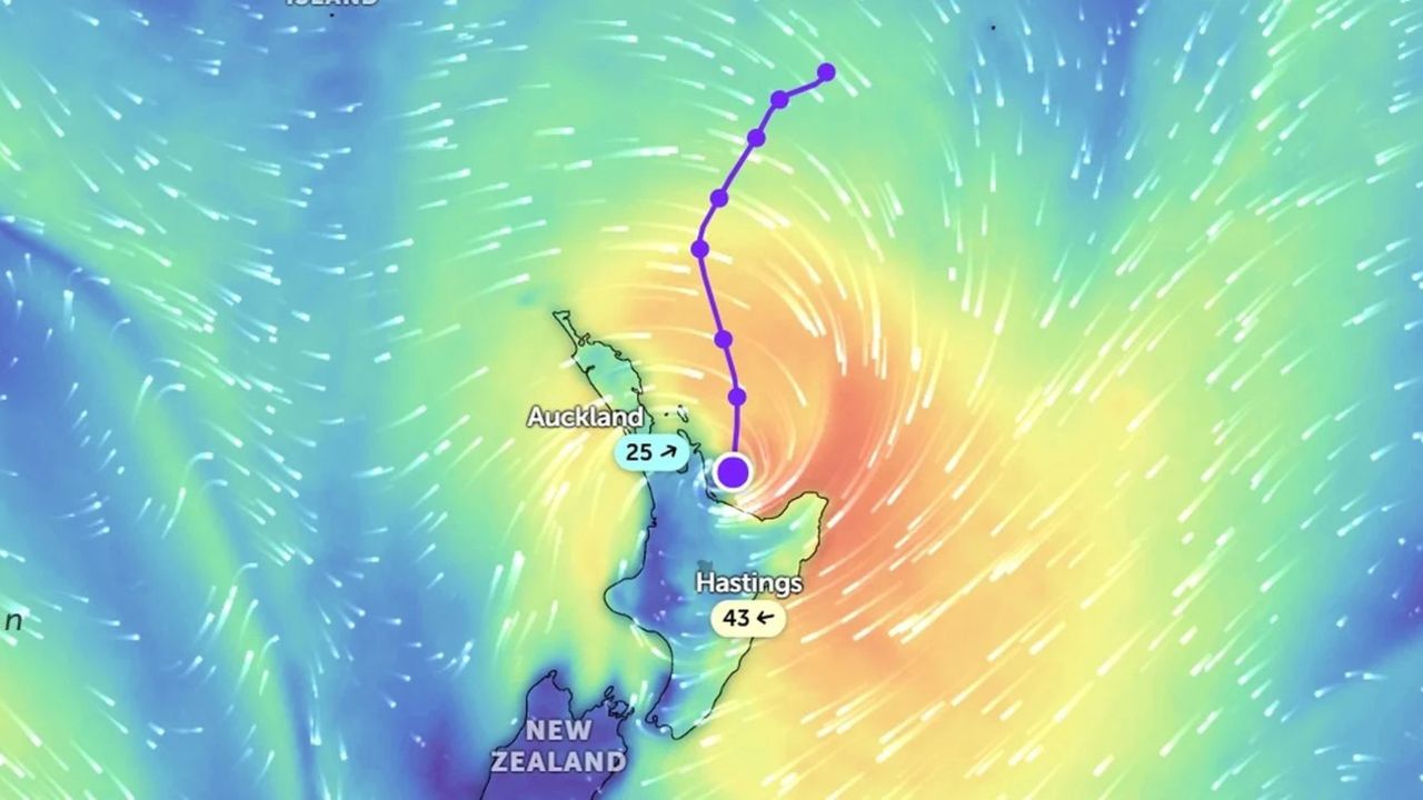ไซโคลน 'ไวอานู' ถล่มเกาะเหนือนิวซีแลนด์ ลมกระโชกแรง-ฝนตกหนัก สั่งอพยพคนนับร้อย
