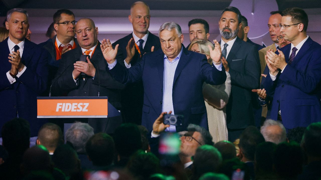 เดโมแครตเฮ 'วิกเตอร์ ออร์บัน' พันธมิตร 'ทรัมป์' พ่ายเลือกตั้งฮังการี