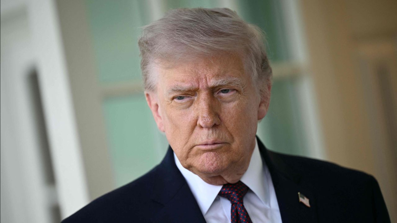 ทรัมป์ส่งสัญญาณฟื้นเจรจาอิหร่านใน 2 วัน ท่ามกลางปิดล้อมท่าเรือ