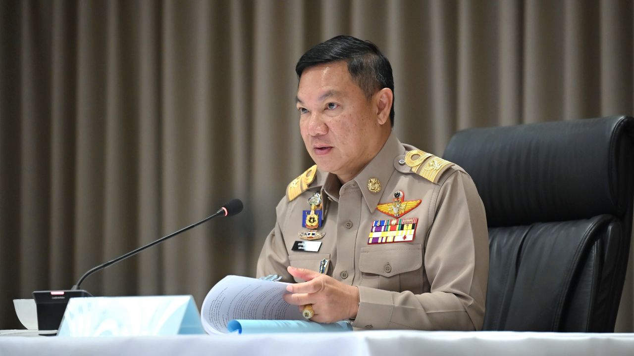 ปลัดมหาดไทย กำชับผู้ว่าฯ เตรียมแผนรับมือพายุฤดูร้อน 16-20 เม.ย. พร้อมดูแลคนเดินทางกลับหลังสงกรานต์