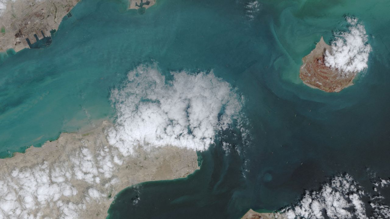 ช่องแคบฮอร์มุซเปิดแล้ว แต่เรือยังผ่านน้อยมาก คาดกังวลความปลอดภัย