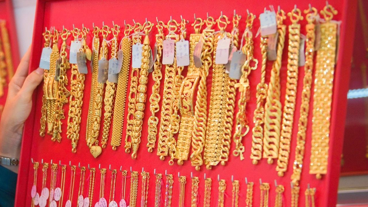 ราคาทอง 1 บาทวันนี้ 18 เมษายน 2569 อัปเดตล่าสุด ทองคำแท่ง-ทองรูปพรรณ ขยับกี่บาทแล้ว