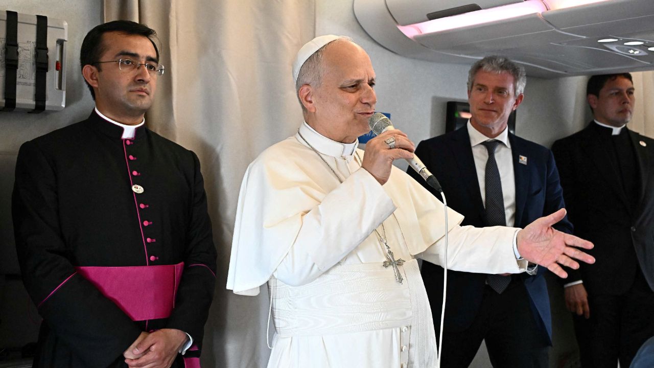 โป๊ปยืนยัน ไม่ได้วิจารณ์ โดนัลด์ ทรัมป์ หลังโจมตีพวก 'ทรราช' ทำสงคราม