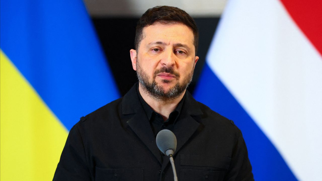 เซเลนสกีโวยสหรัฐฯ ขยายเวลาผ่อนปรนคว่ำบาตรน้ำมันรัสเซีย