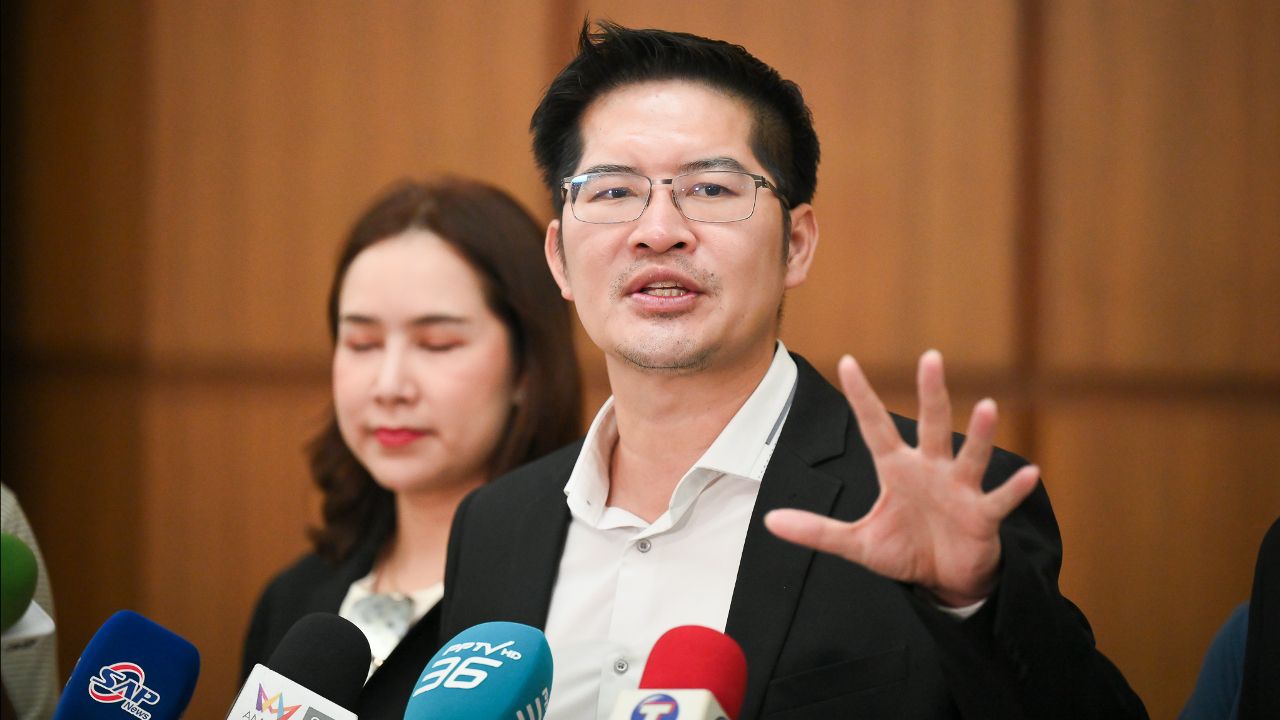 'มงคลกิตติ์' ชี้แจง กกต. ยืนยัน 'นโยบายอวกาศ–ผัวเมียหลายคน' ไม่เพ้อแต่ทำให้ประเทศก้าวล้ำ