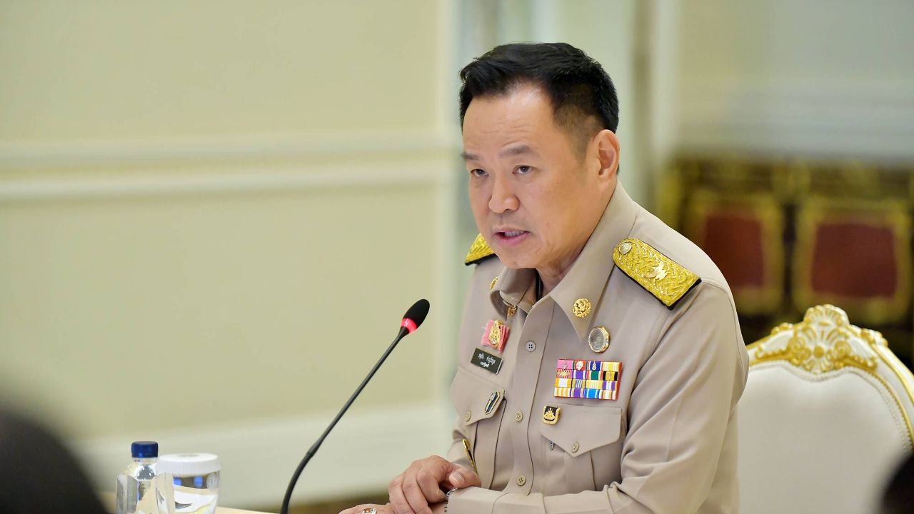 นายกฯ ถก 4 หน่วยงานวางกรอบงบฯ 2570 'เอกนิติ' เผยดึงงบค้างท่อแสนล้านรับมือวิกฤติ