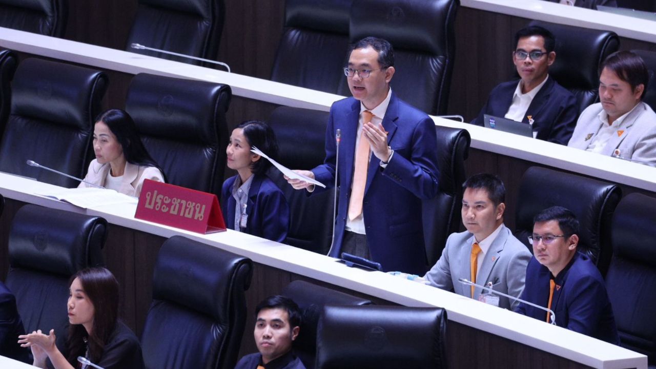 'อิสริยะ' จี้รัฐตอบให้ชัดมาตรการ 'รถเก่าแลกรถใหม่' จะลดใช้น้ำมัน หรือส่งเสริมผลิตรถยนต์ในประเทศ