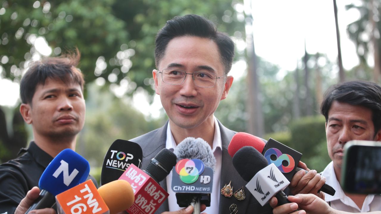 'ยศชนัน' เผย เตรียมแนวทางคุย รร.ปอเนาะ-ตาดีกาแล้ว แง้มประชุมเพื่อไทยปรับคนให้เหมาะกับงาน