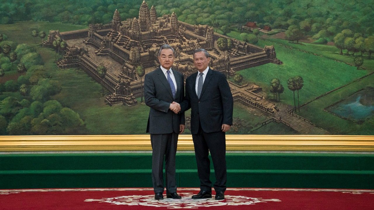 'หวัง อี้' เรียกร้องกัมพูชากวาดล้าง 'แก๊งคอลเซ็นเตอร์' ให้สิ้นซาก