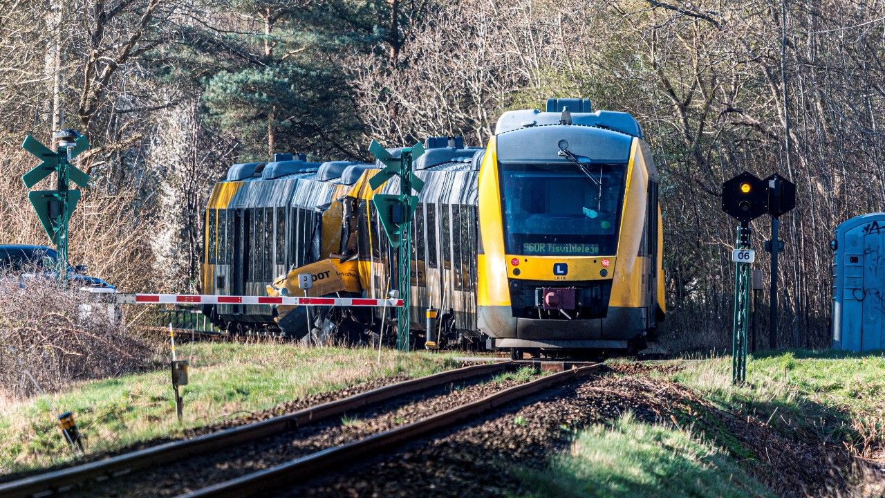 รถไฟชนประสานงาในเดนมาร์ก เจ็บอย่างน้อย 17 ราย