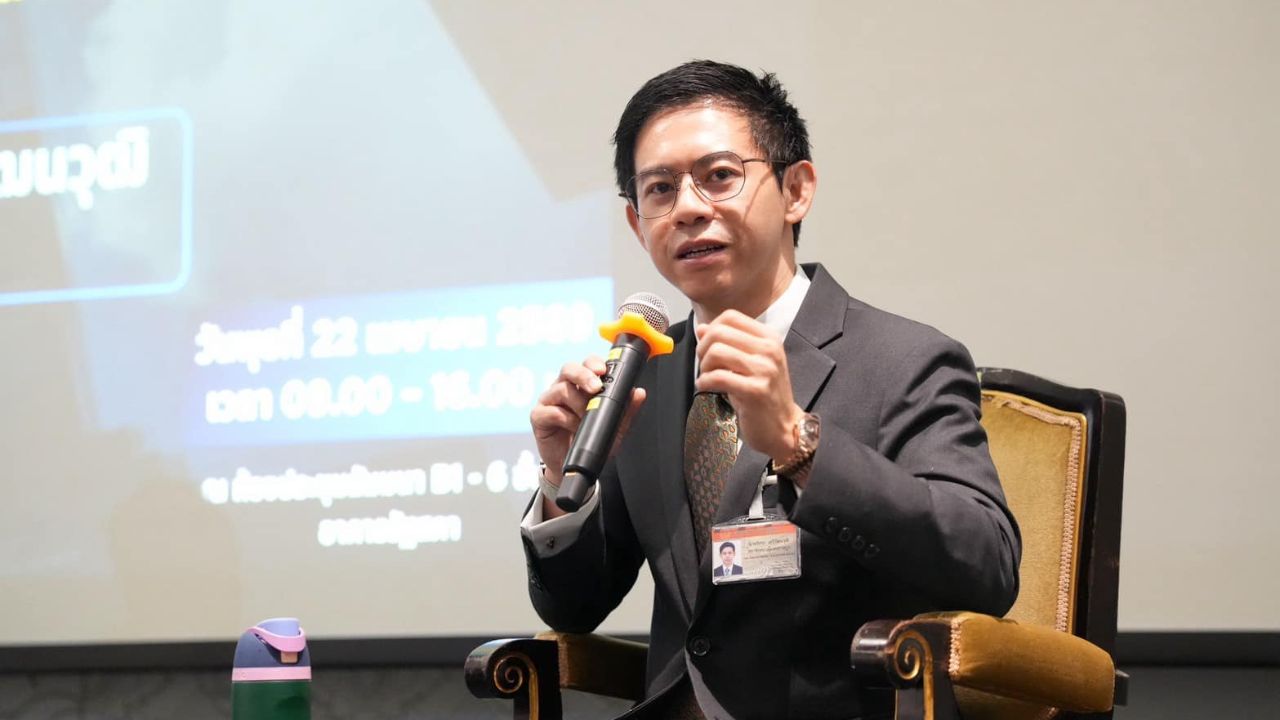 เลขาฯ พระปกเกล้า แจงดรามา 'TopForm 001' ชี้เน้นสร้างผู้นำรุ่นใหม่