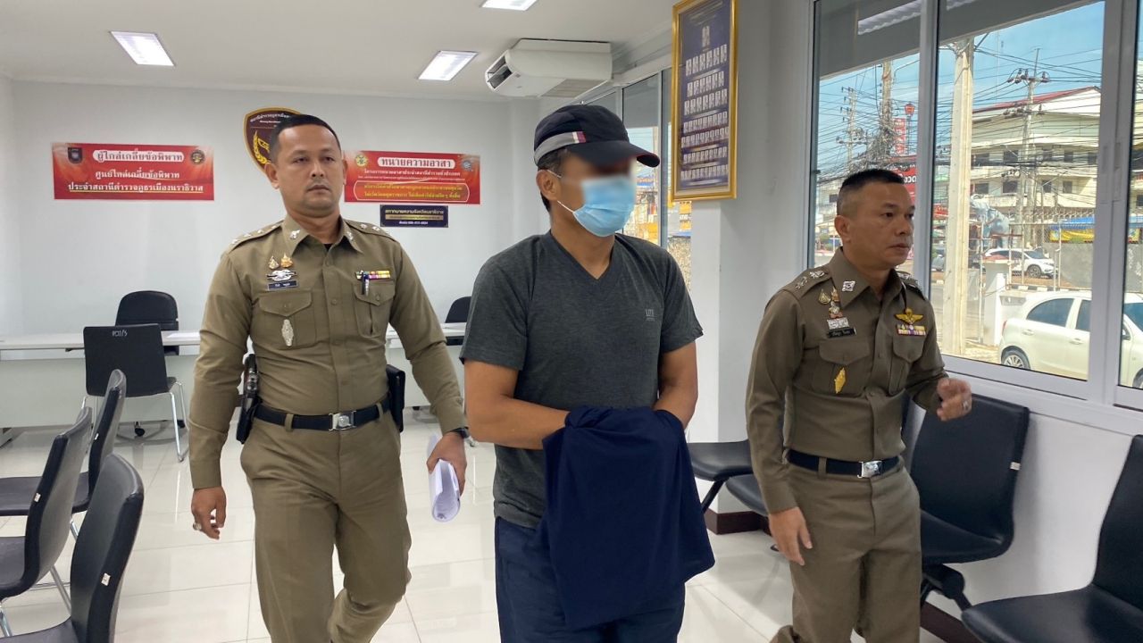 คุมตัว 'ร.อ.วิโรจน์' เข้าเรือนจำนราธิวาส พบปรึกษาทีมทนายความ หาแนวทางในการลดโทษ