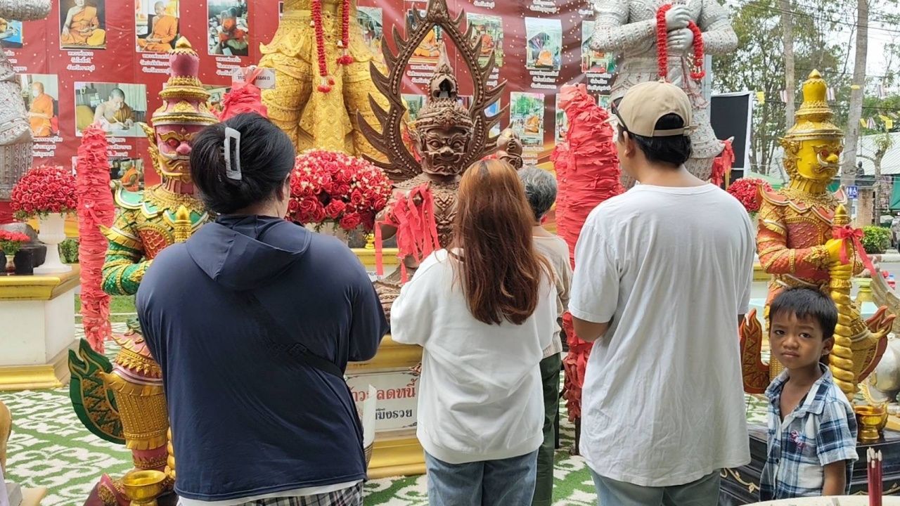 ได้โชค 3 งวดติด คนสมหวังกลับมาแก้บน 'ท้าวเวสสุวรรณ' ไม่พลาด 'เลขเด็ดงวดนี้'