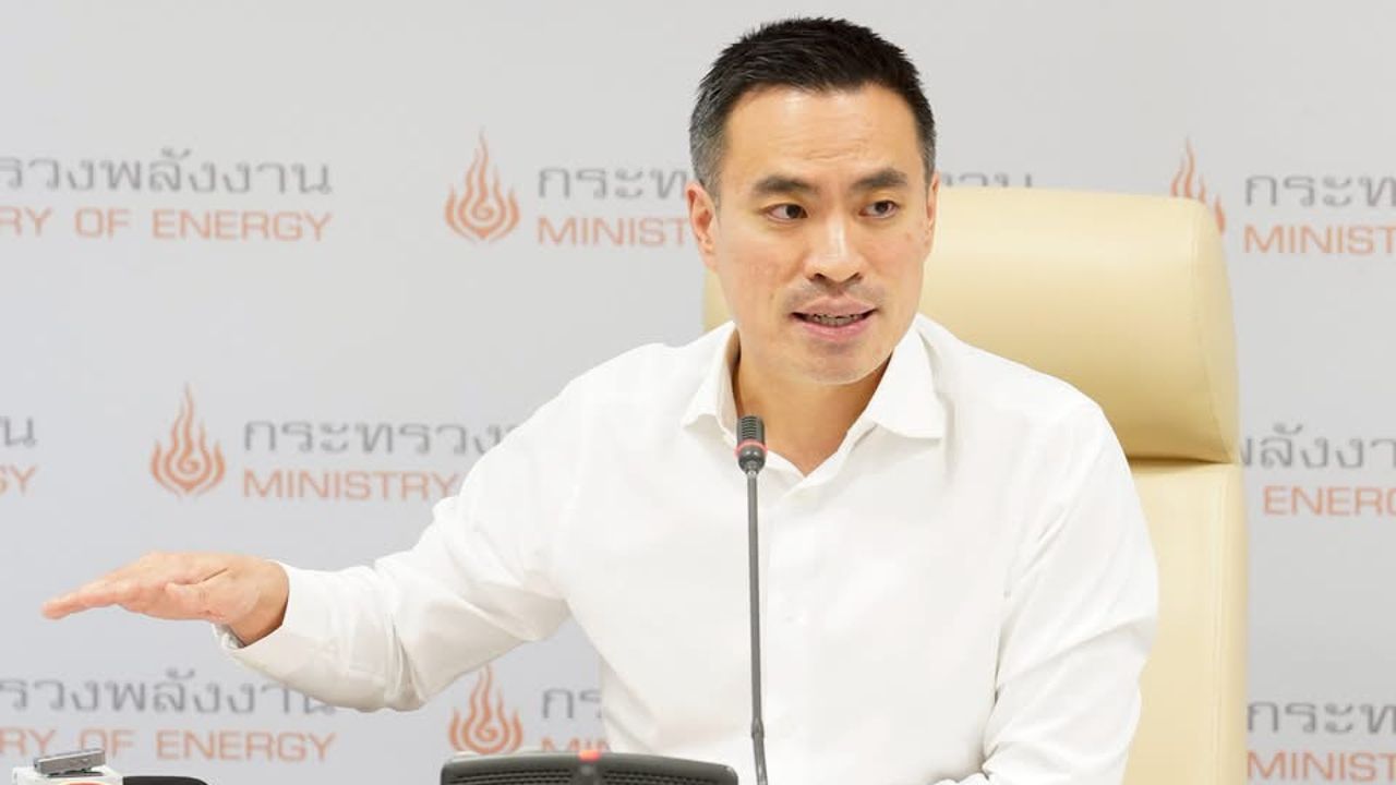 'เอกนัฏ' ขึ้นแท่นรัฐมนตรีรุ่นใหม่ใน ครม.อนุทิน ประชาชนพอใจ – เชื่อมั่นแก้ปัญหาพลังงาน