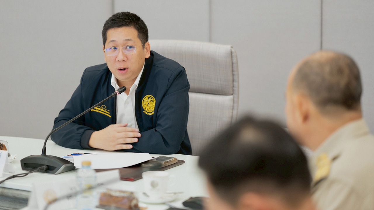 'ภัทรพงศ์' สั่งปรับแผนการบิน รับวิกฤตตะวันออกกลาง เตือนพวกพูดคำต้องห้ามบนเครื่องบิน